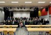 Schüler*innengruppe des Friedrich-Bährens-Gymnasiums besucht Auschwitz-Birkenau – Stadt Schwerte setzt Zeichen des Gedenkens