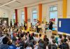 Schüler*innen der FKS wählen Eis, Motto-Party und Hüpfburg