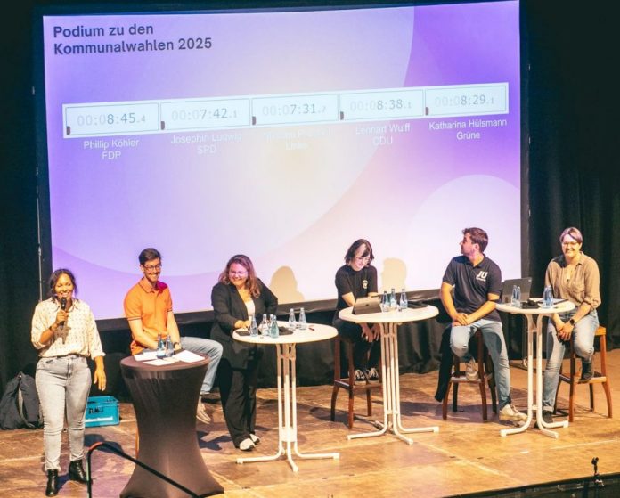 foto podium netzwerk demokratie