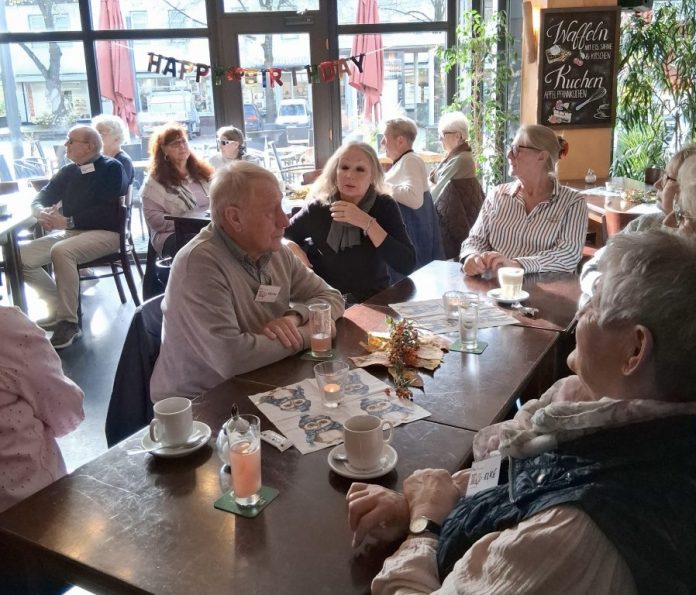 Zeitung 1 Jahr Bild 3