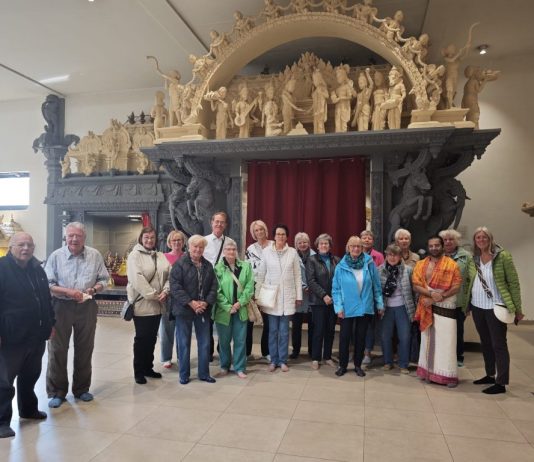 UHUs im Hindutempel