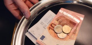 Wer Trinkgeld gibt, sollte beim Personal ruhig mal nachfragen