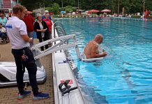 Inklusion im Wasser – Beckenlift im Elsebad