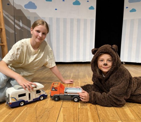 „Das Kuscheltierkommando” feiert Premiere im Theater am Fluss