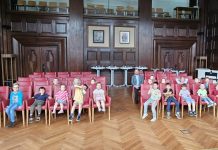 Kindergarten Don Bosco besucht Bürgermeister im Rathaus