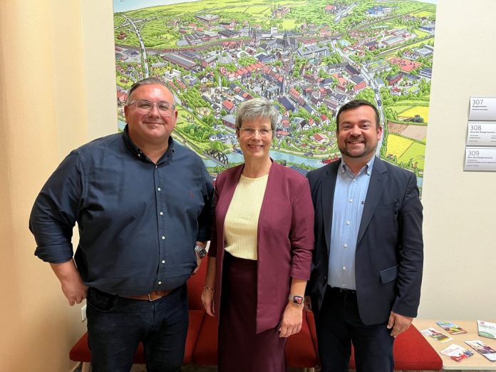 Foto_Treffen_mit_Frau_Tomczak_und_Herrn_Goel