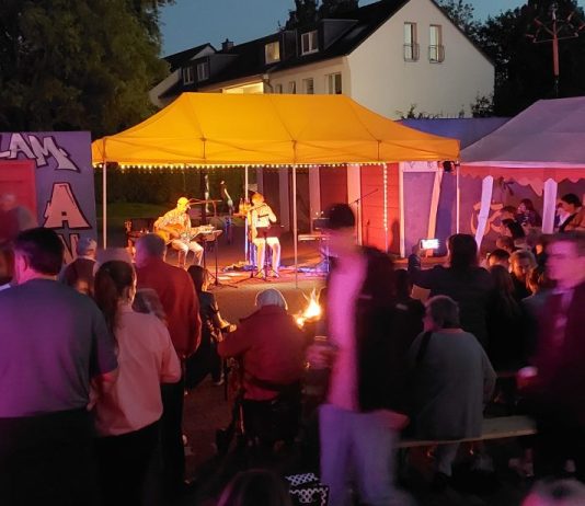 „Frieden beginnt hier!“: Gemeindefest St. Christophorus bietet buntes Programm für die ganze Familie